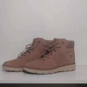 Timberland Women's Boots size 9 Beige in color